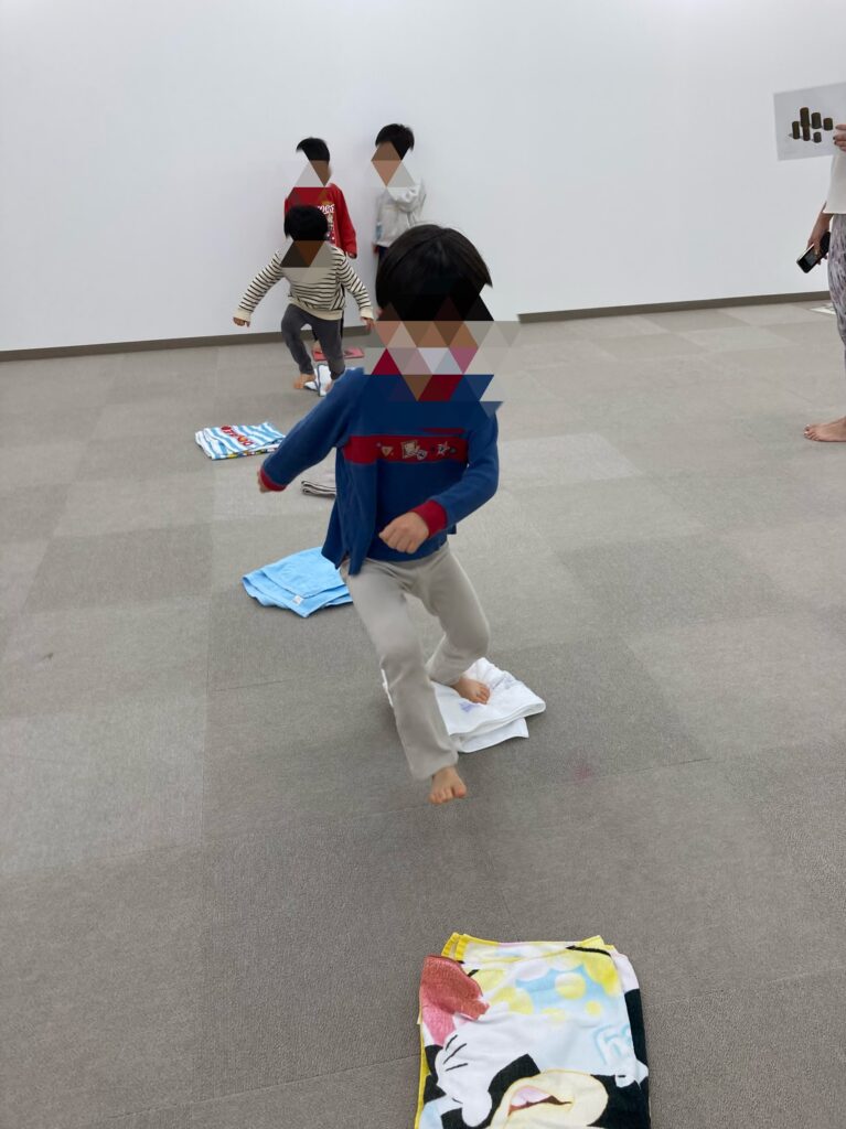 キッズヨガ